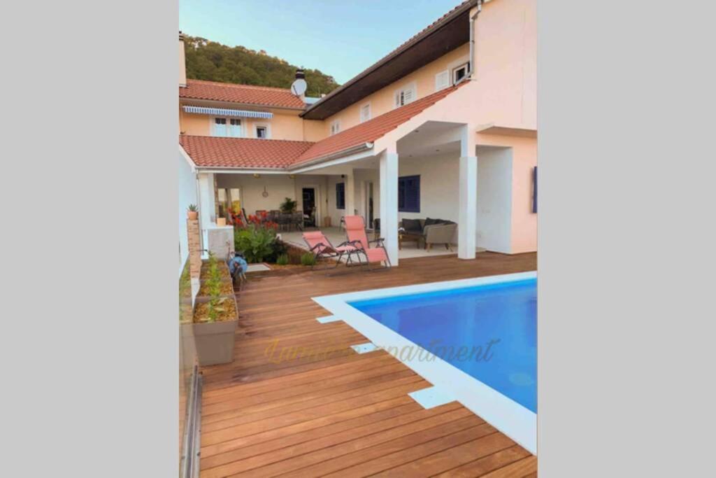 Seaview Pool Apartment-Lumiere, Island Hvar-Gdinj Exterior photo
