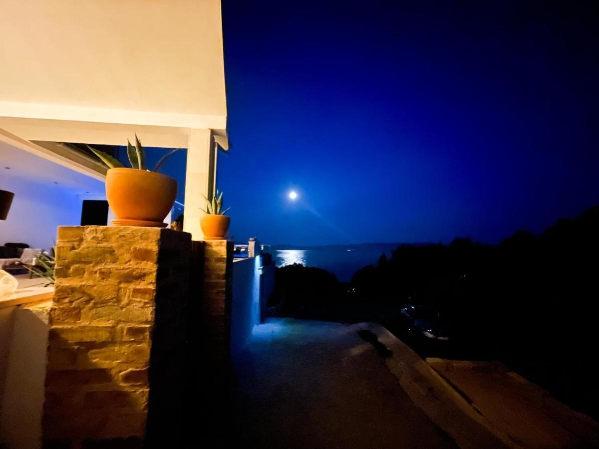 Seaview Pool Apartment-Lumiere, Island Hvar-Gdinj Exterior photo