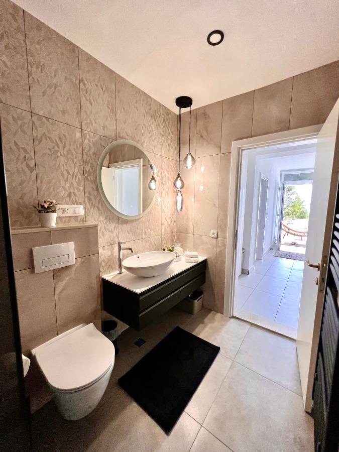 Seaview Pool Apartment-Lumiere, Island Hvar-Gdinj Exterior photo